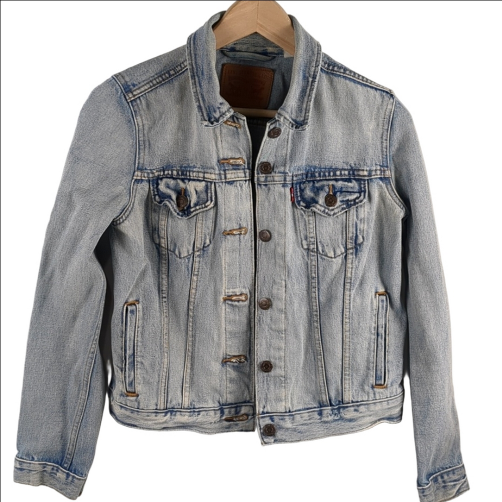 Levi's Women's Denim Jacket Size Small
